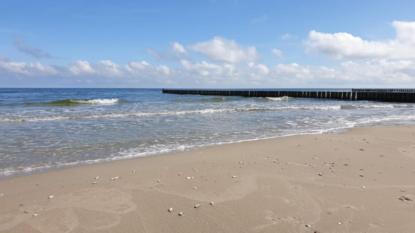 "Ab Zum Strand" Ferienwohnung Mit Balkon Zempin Exterior photo